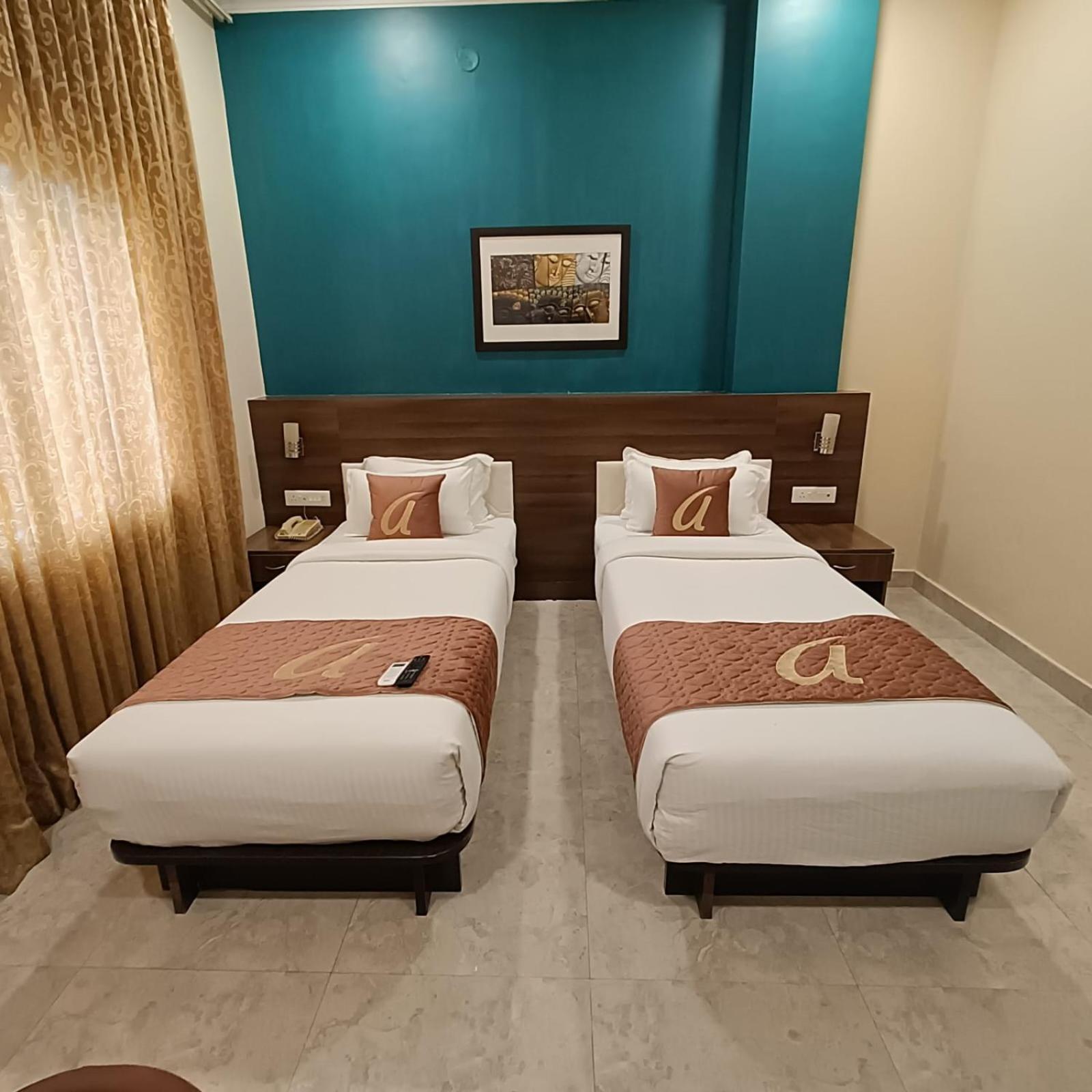 Astra Hotels & Suites Whitefield Near To Nallurahalli Metro Station And Ktpo Bangalore Exterior foto